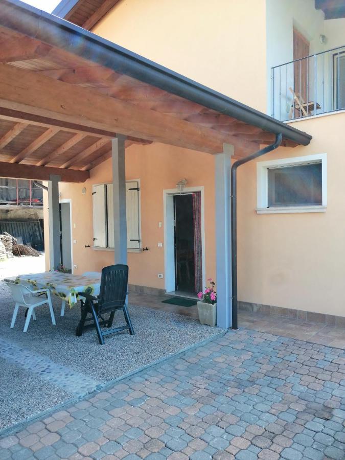 דירות Villanuova sul clisi Cascina Legnago Bilocale A 6 Chilometri Da Salo' מראה חיצוני תמונה