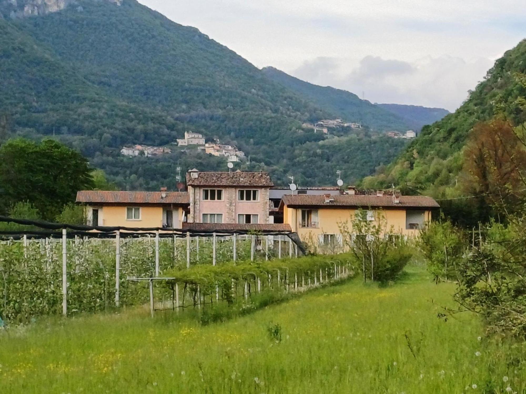 דירות Villanuova sul clisi Cascina Legnago Bilocale A 6 Chilometri Da Salo' מראה חיצוני תמונה